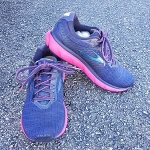 Brooks Ghost 12 Women's 9 Running Shoes Blue/Pink